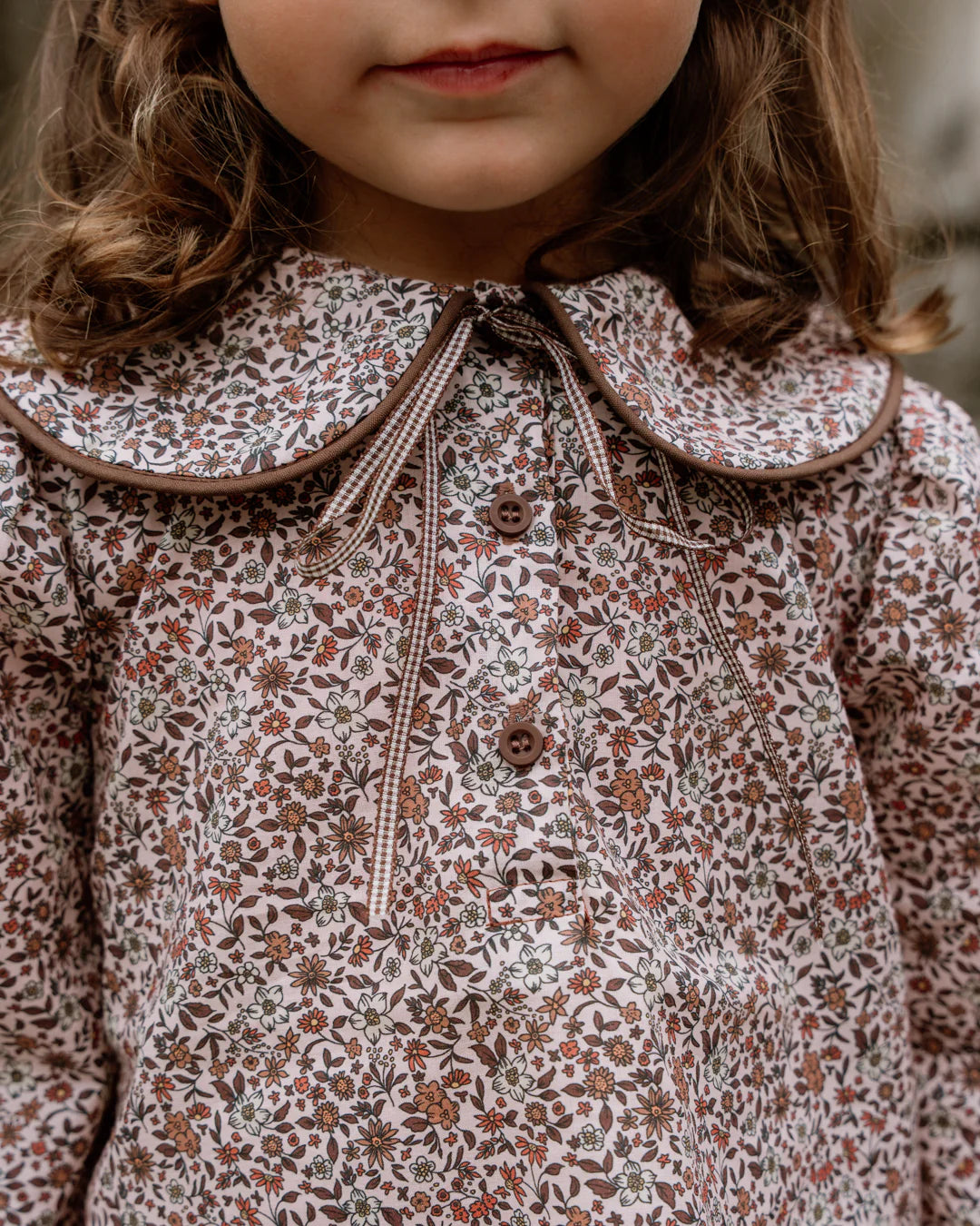 Blusa Flores marrón