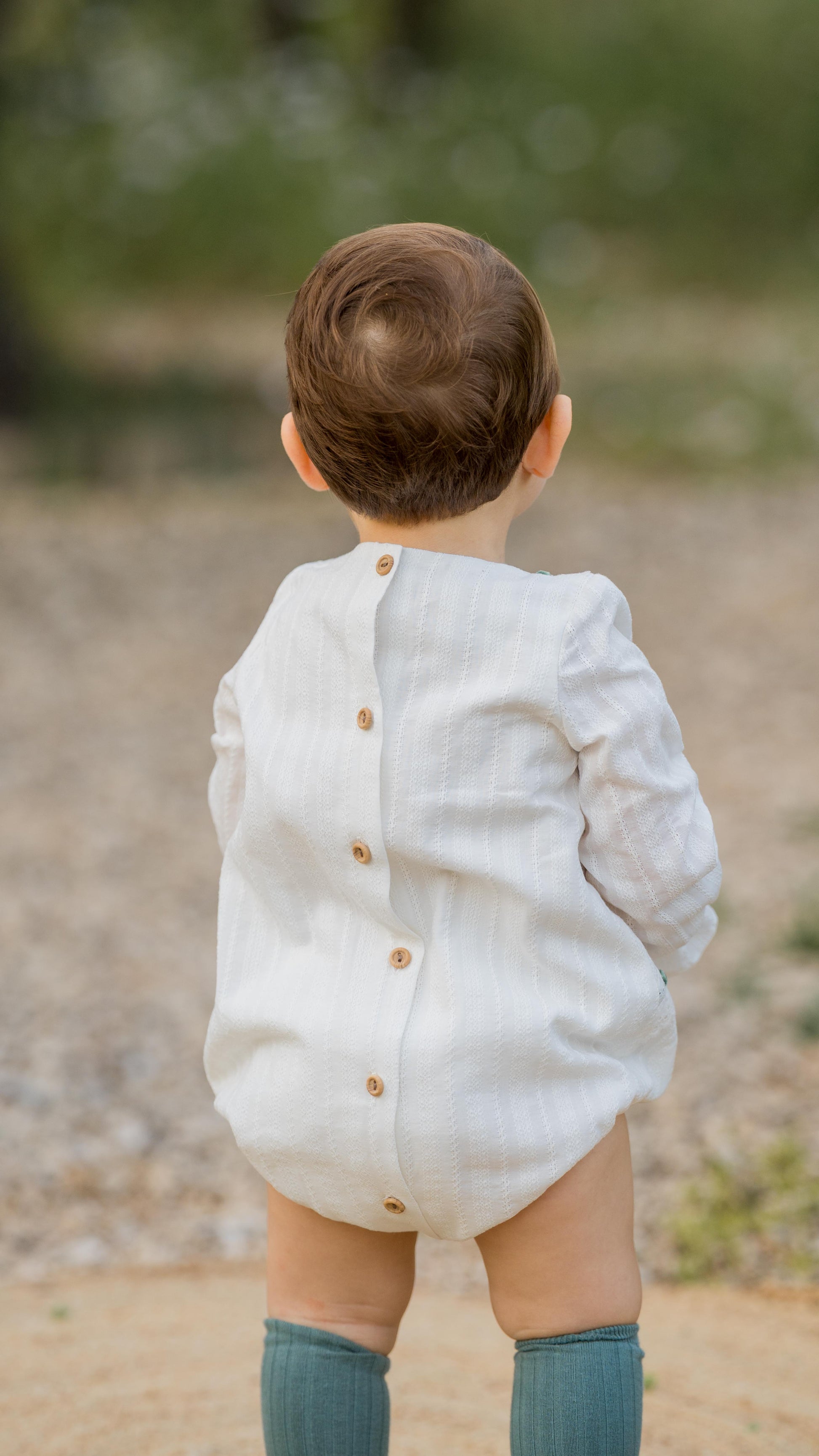 Pelele bordado verde