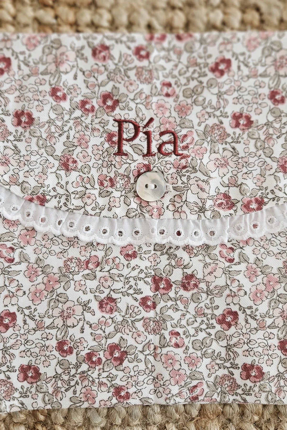 Bolsa de muda Jimena con tira bordada