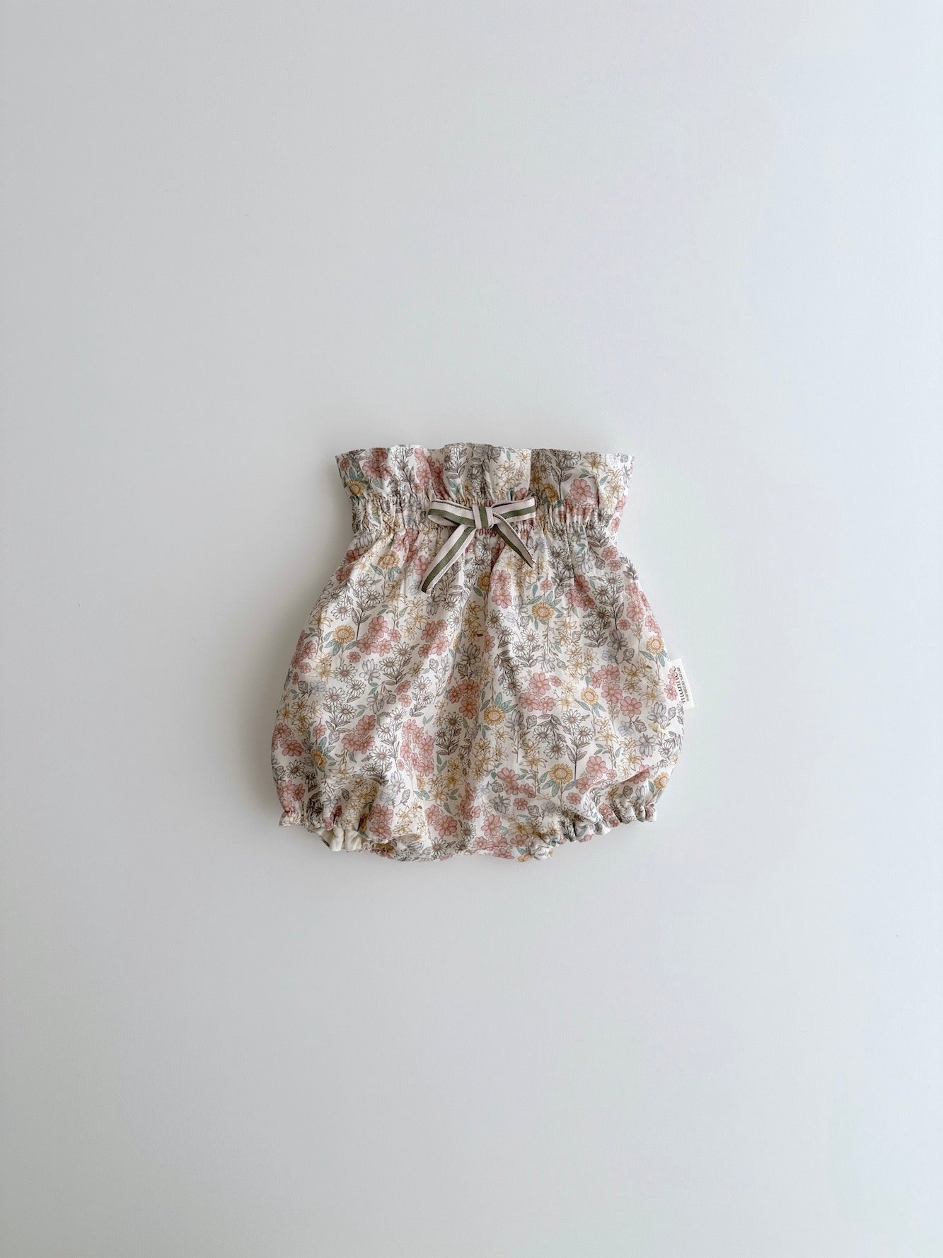 Bombacho Lazo Santillana Rayas y Flores