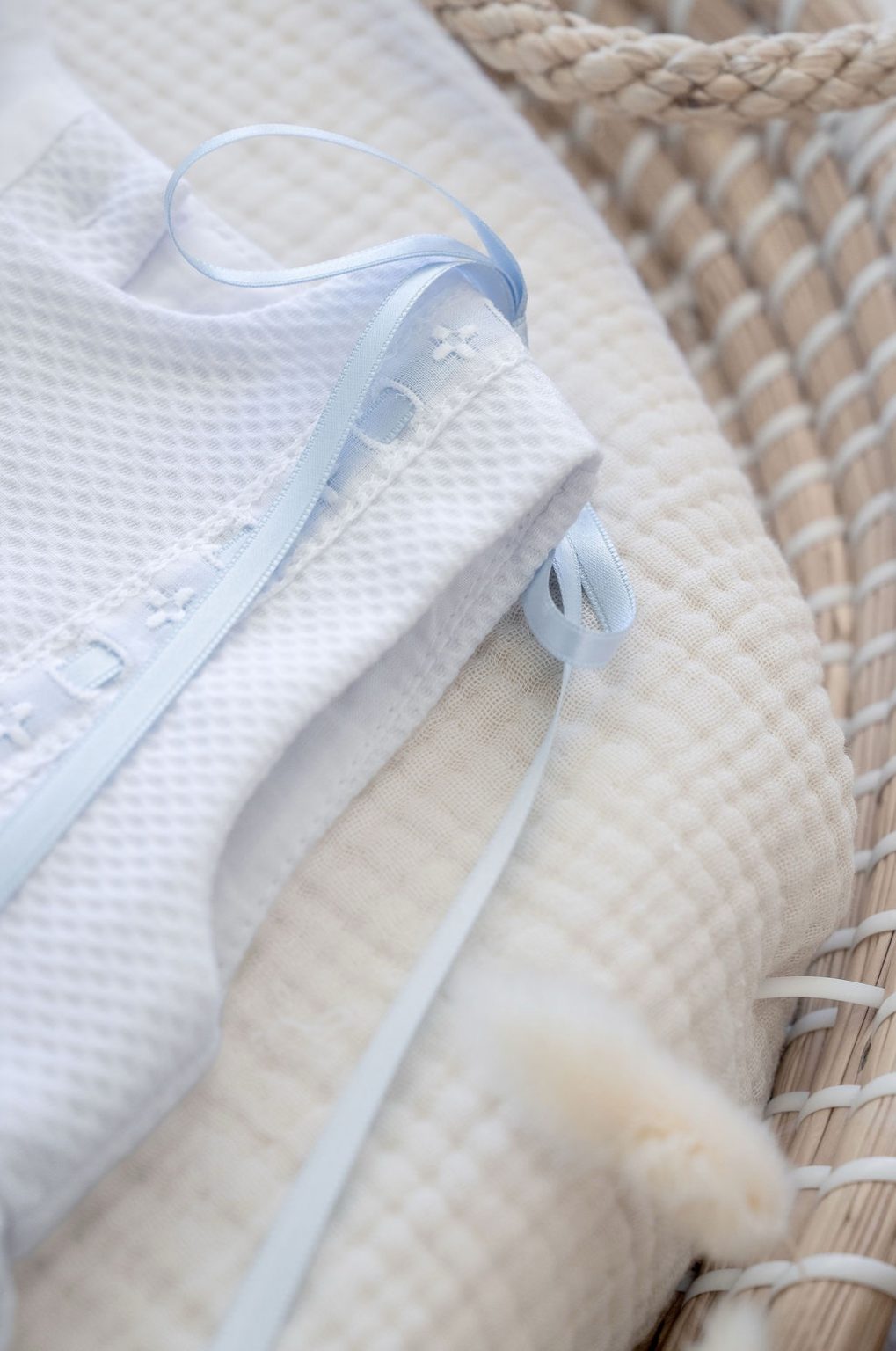 Faldón Fernando celeste RN