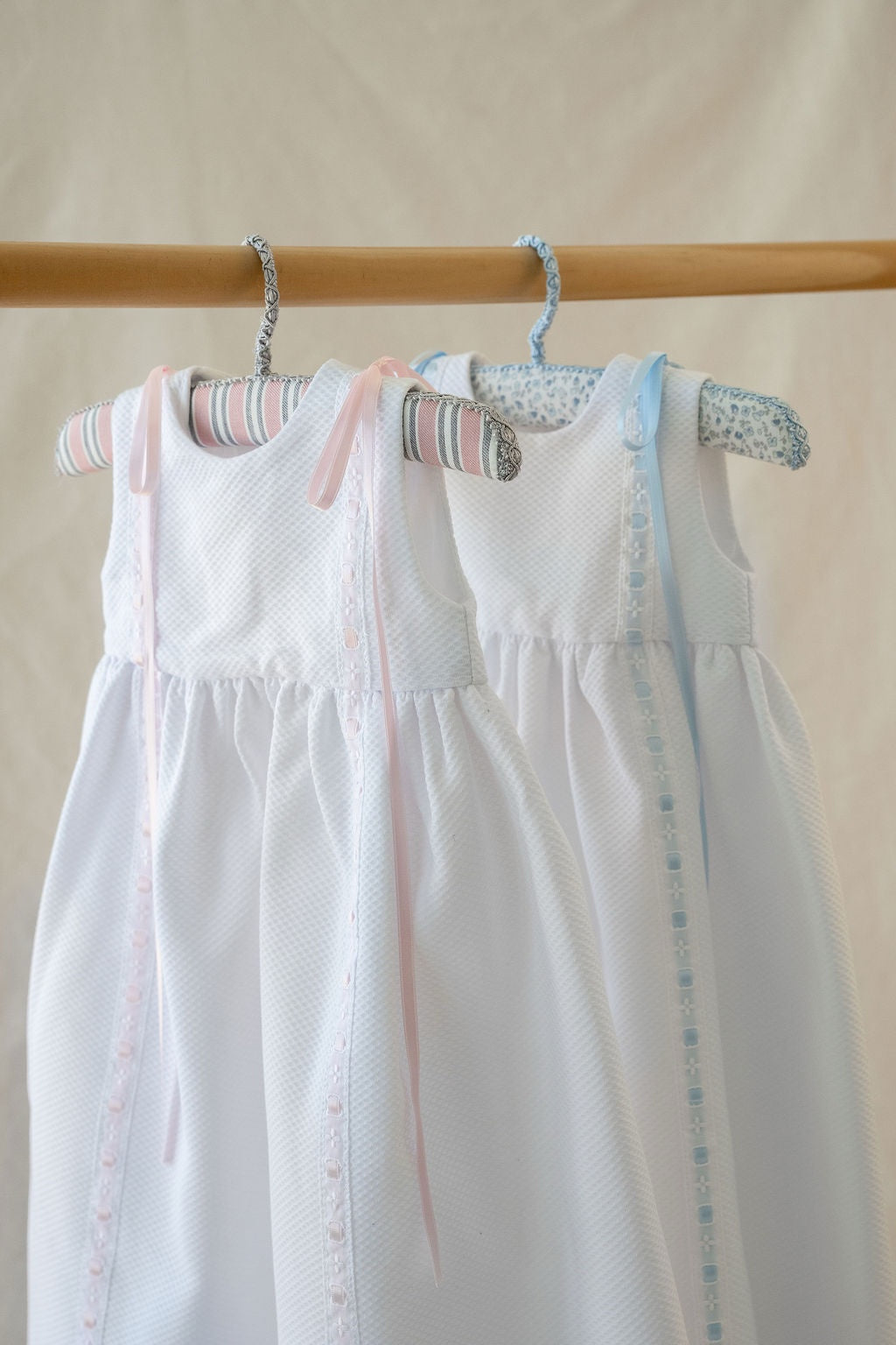 Faldón Fernando rosa RN