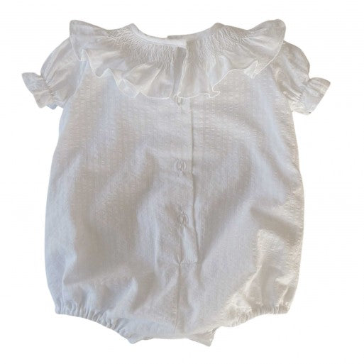 Pelele blanco cuello smock manga corta
