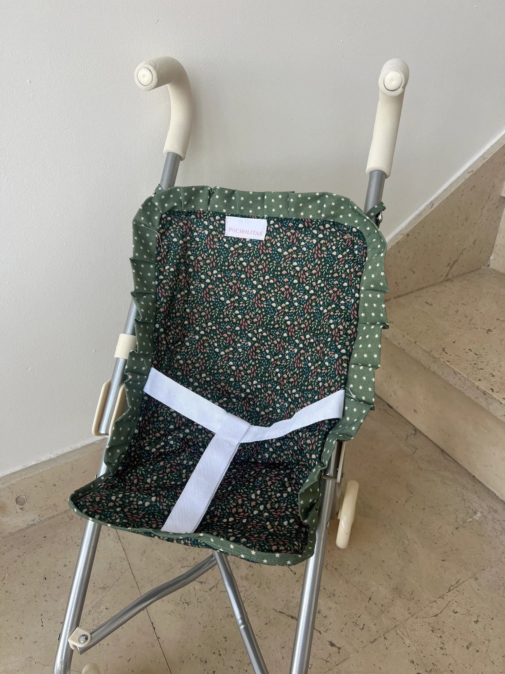 Sillita de paseo Liberty verde con estrellitas