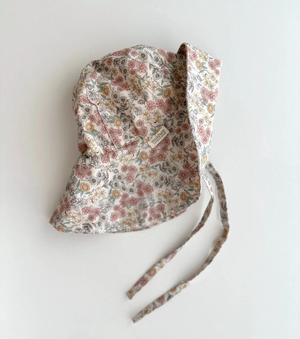 Sombrero ala Santillana - flores
