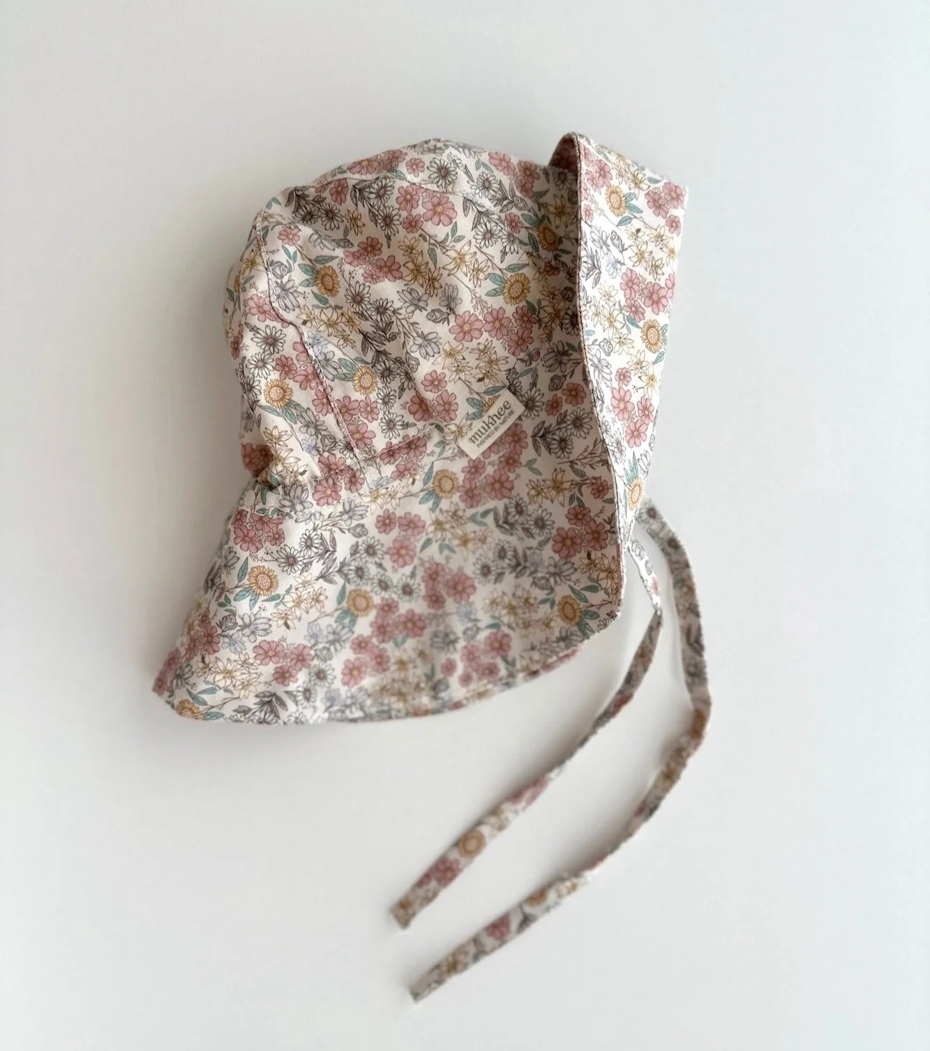 Sombrero ala Santillana - flores