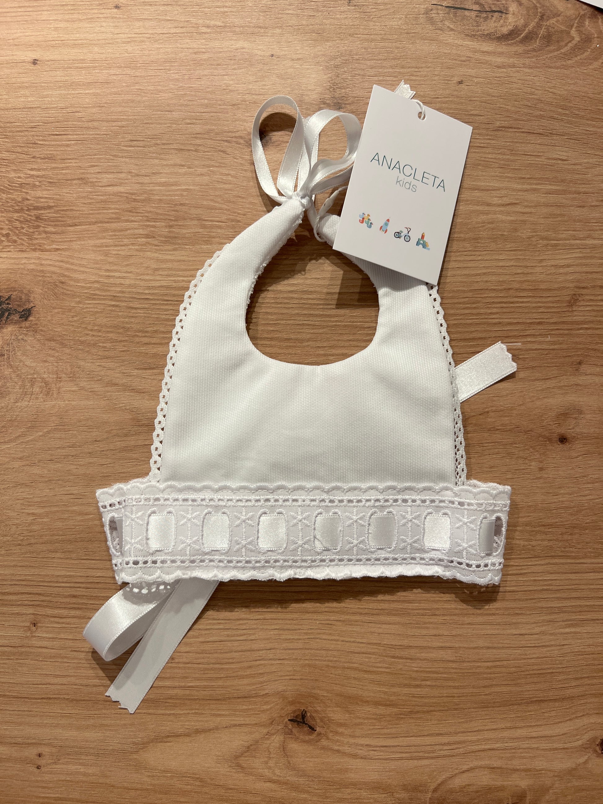 Babero cinta raso blanco