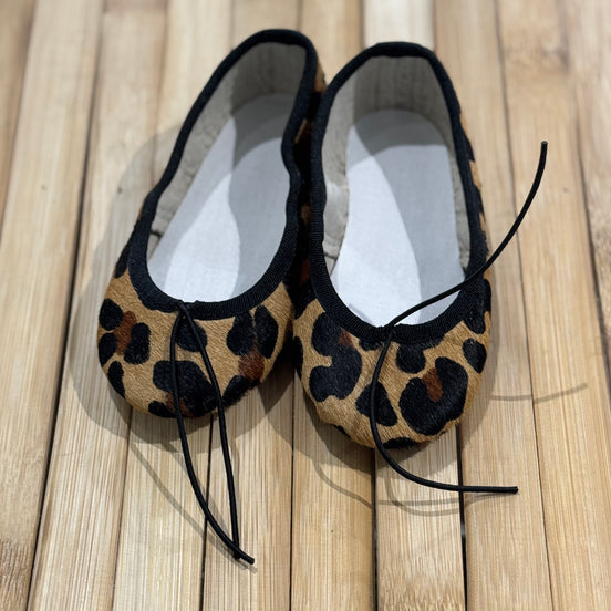 Manoletinas leopardo negro