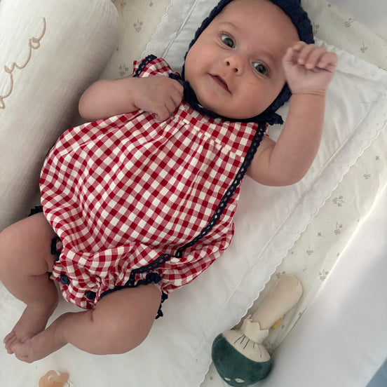 Pelele vichy rojo