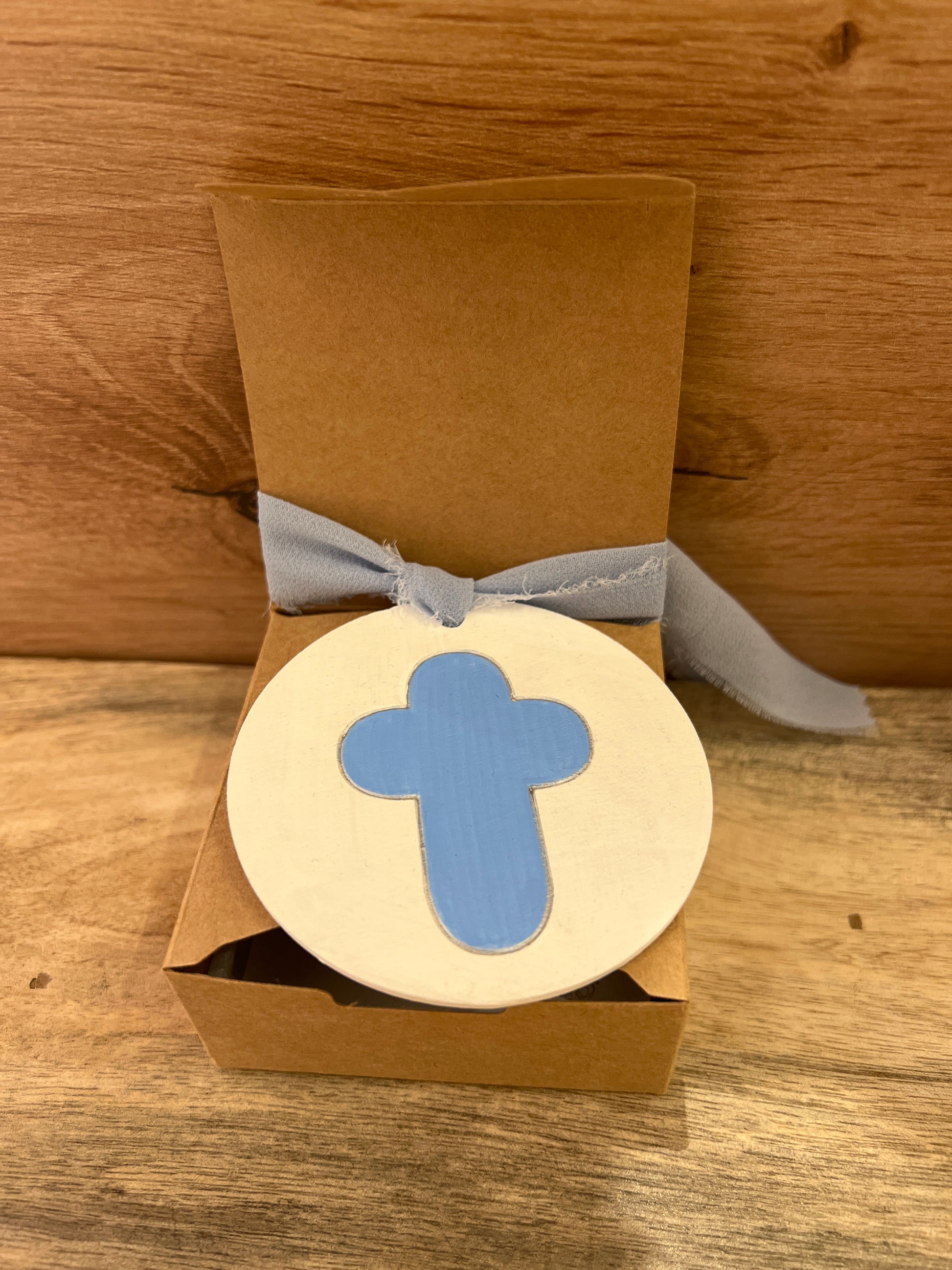 Medallón Cruz MC01 celeste-plata