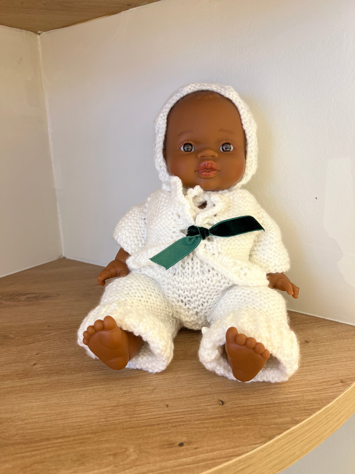 Muñeca Pocholita lazo verde