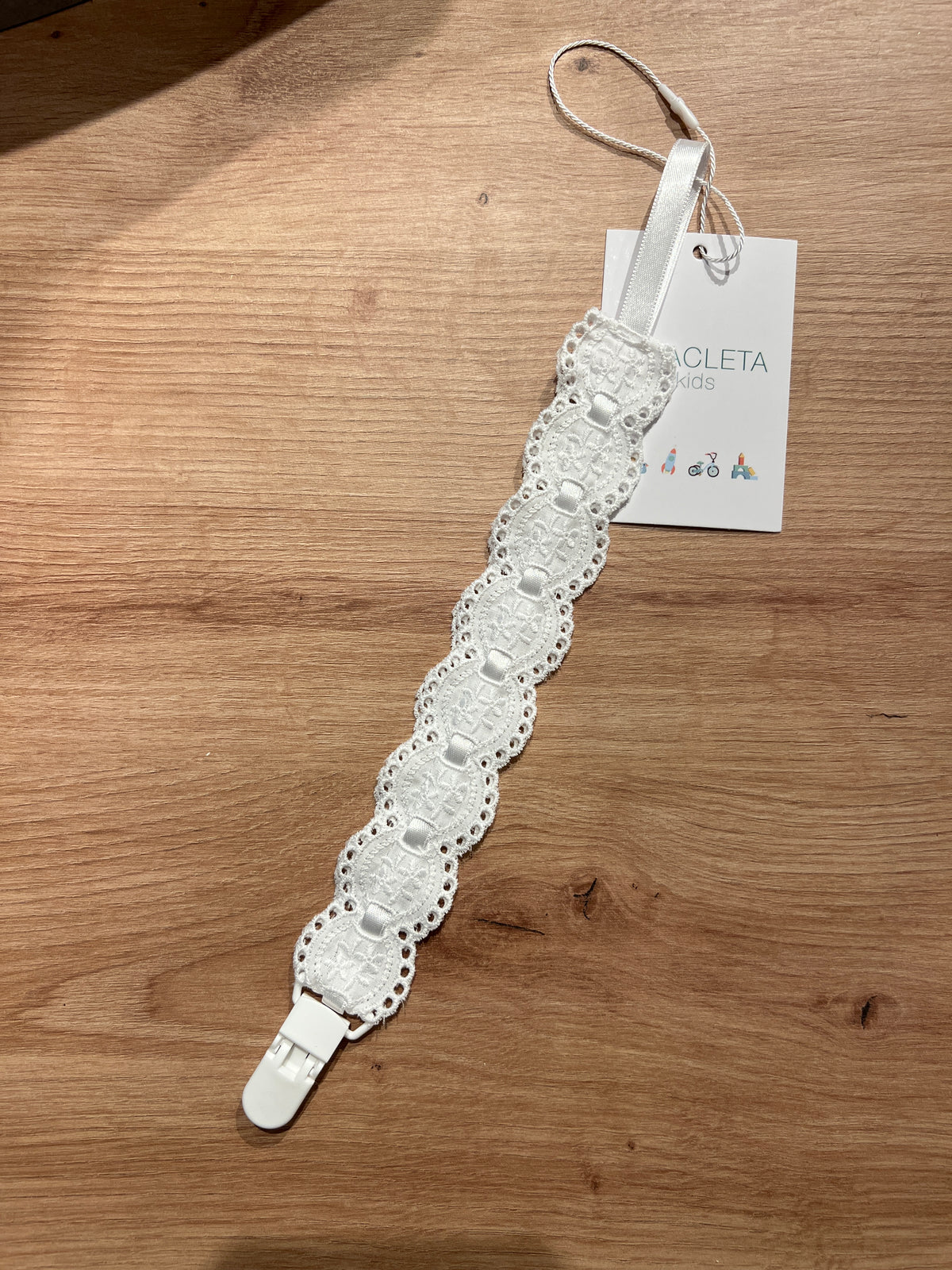 Chupetero cinta raso blanco