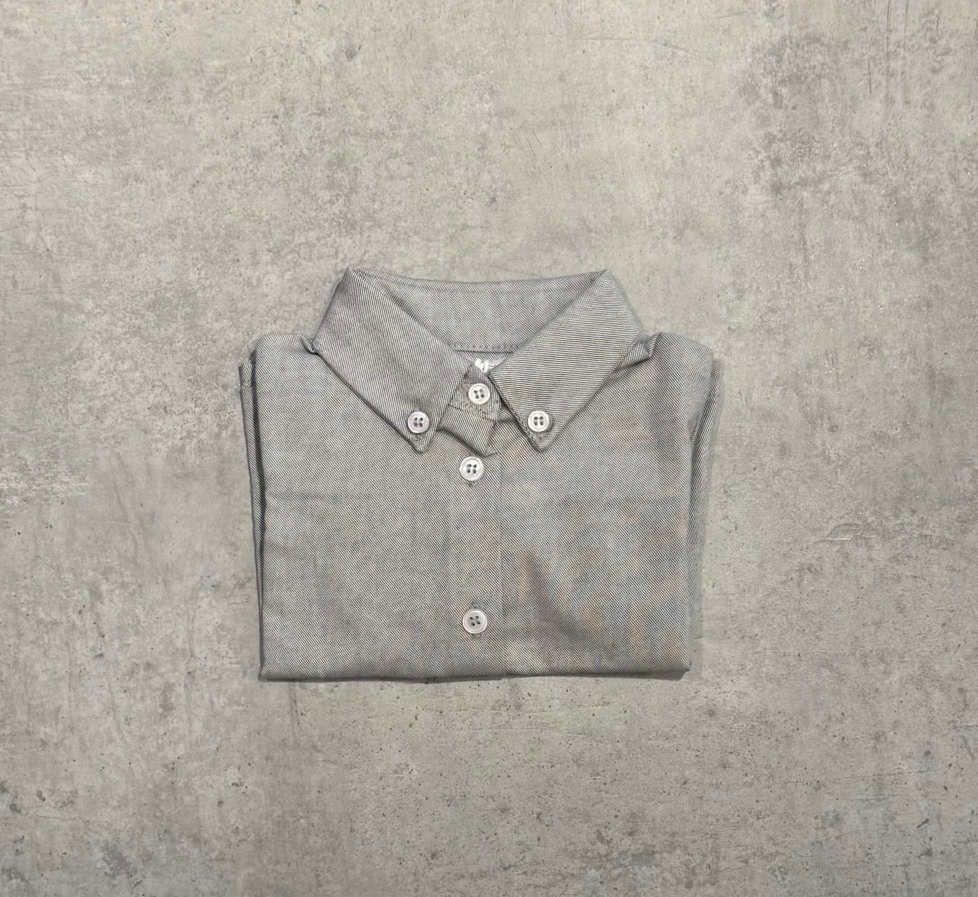 Camisa cuello oxford gris