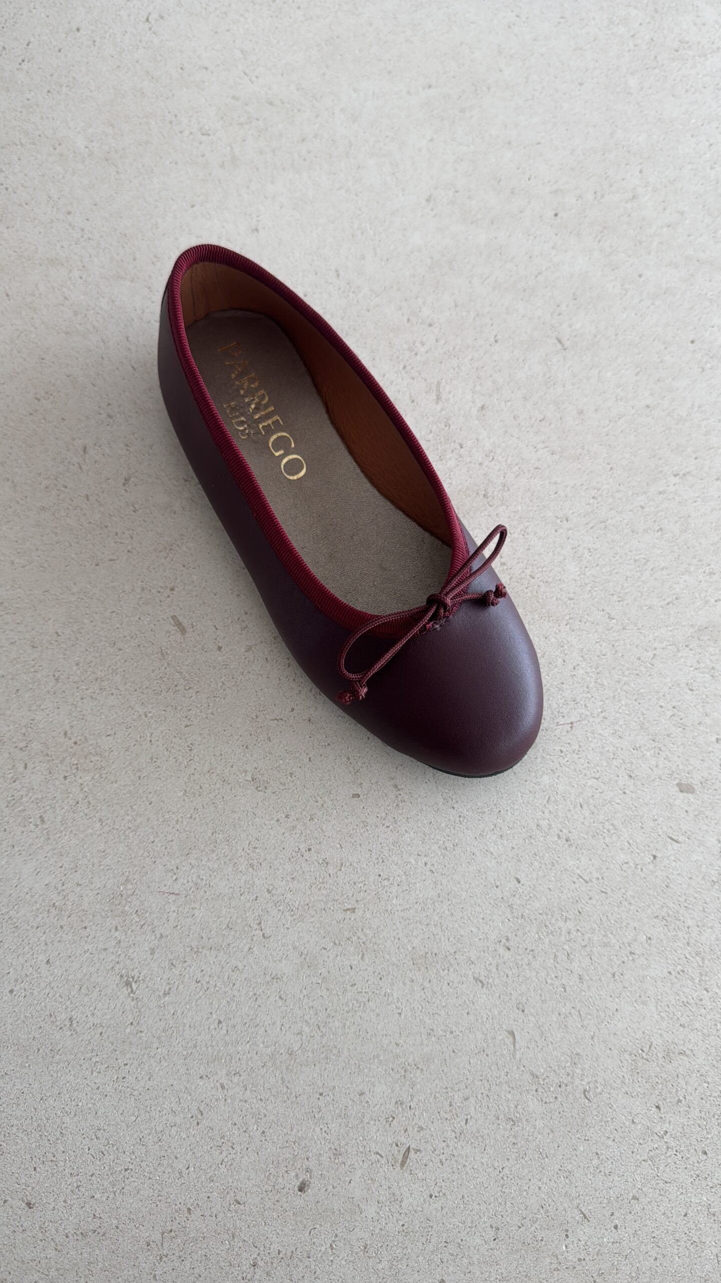 Bailarina Fátima burdeos