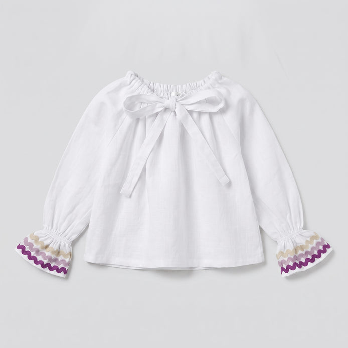 Blusa lazada blanca con detalle lila