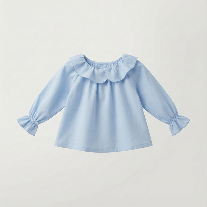 Blusa cuello corazón azul