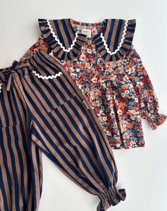 Blusa jaretas Castaño - Rayas y flores