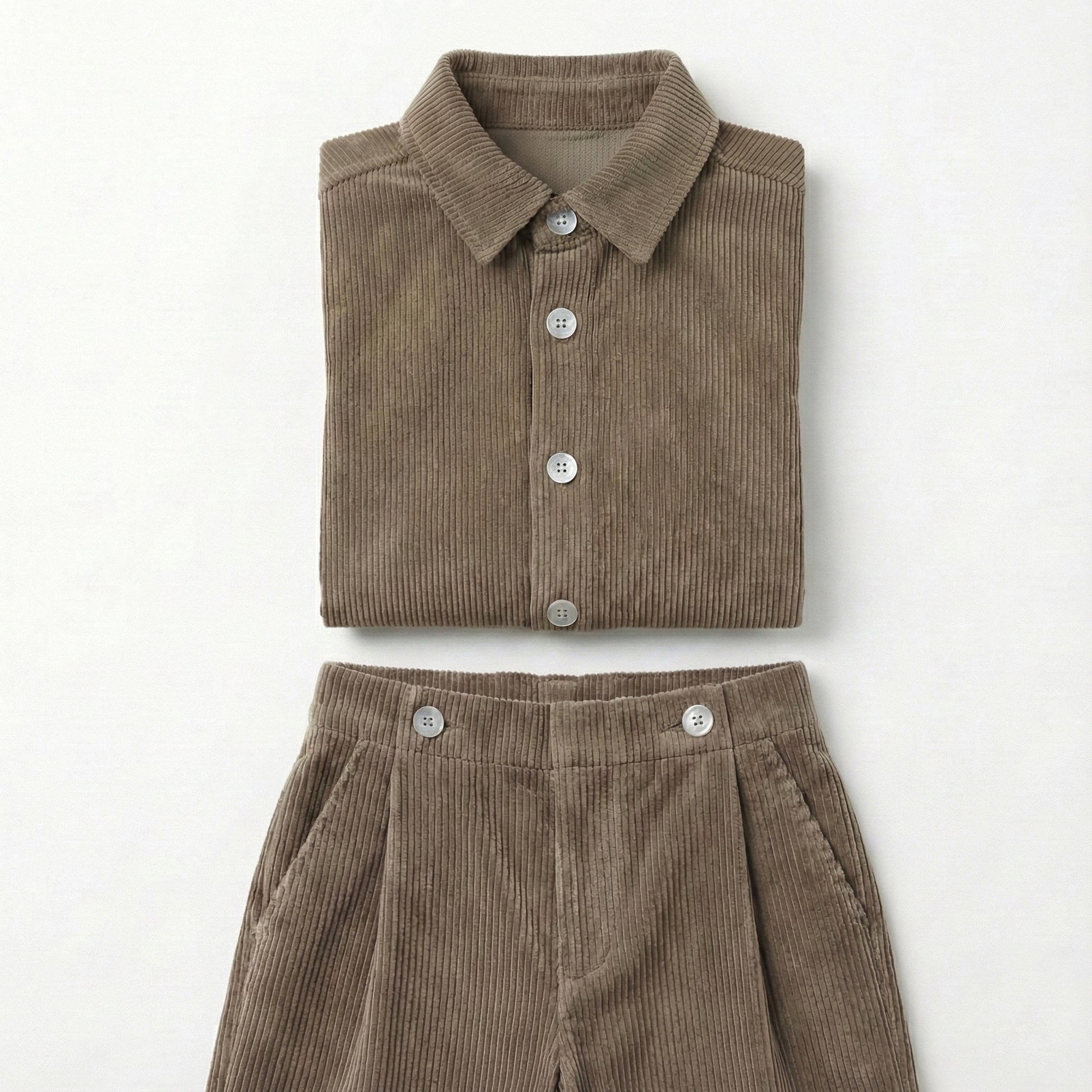 Conjunto pantalón pinzas + sobrecamisa pana topo