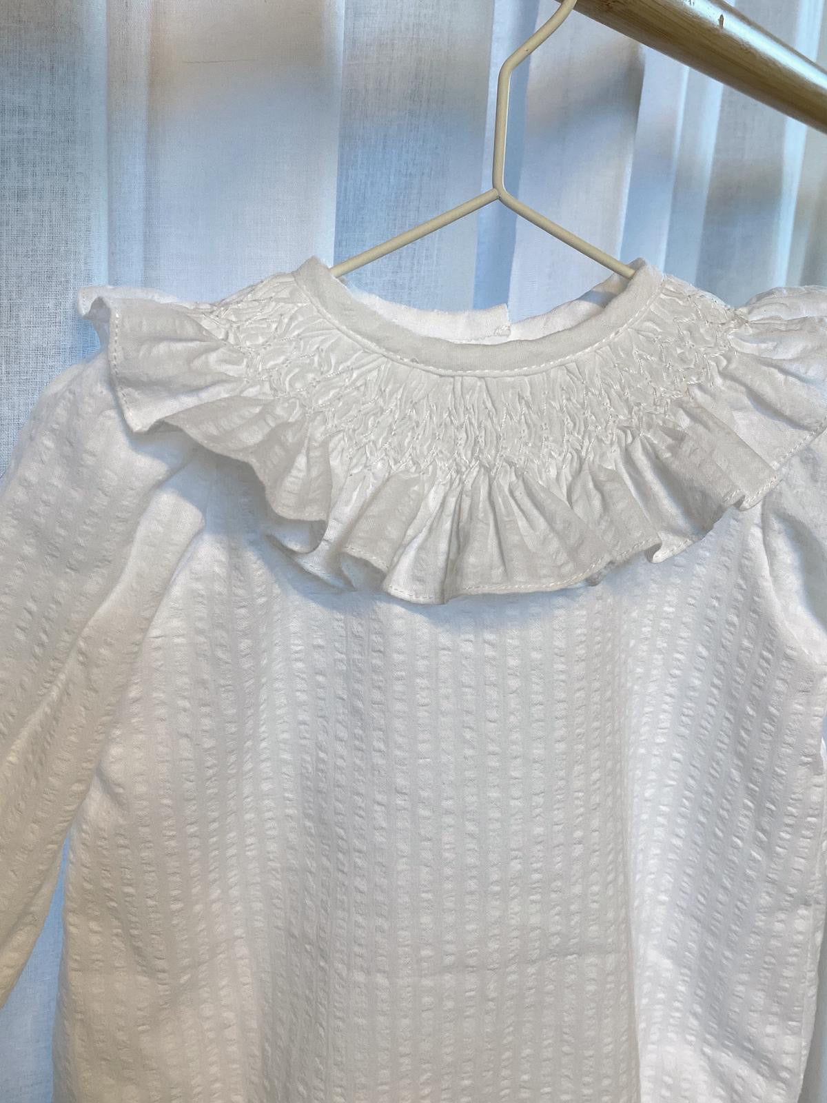 Pelele blanco cuello smock