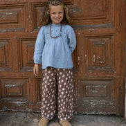 Pantalón niña largo flare micropana Cacao flor