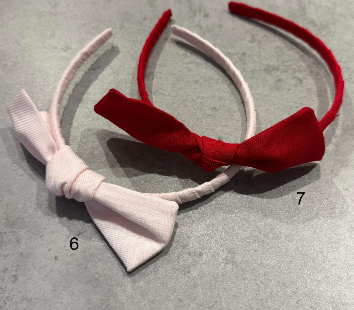 Diadema estrecha lazo