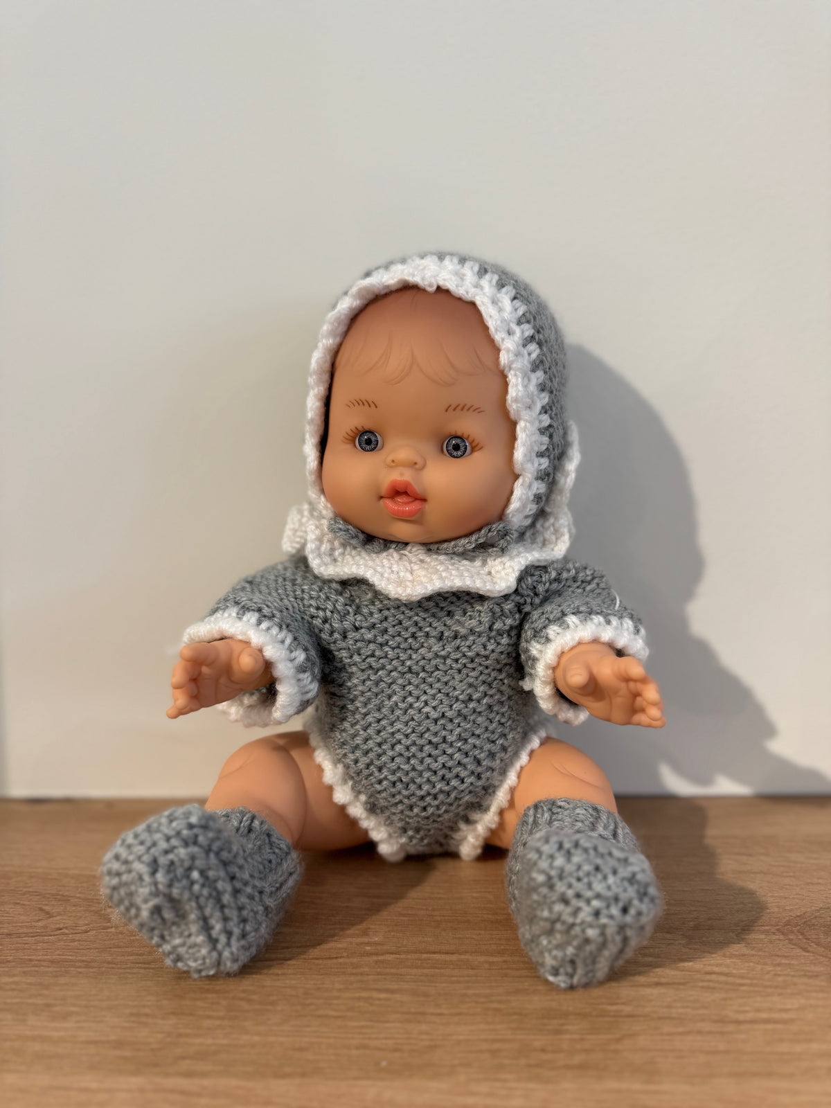 Muñeca Pocholita Gris