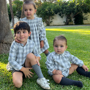 Polera cuadros grises