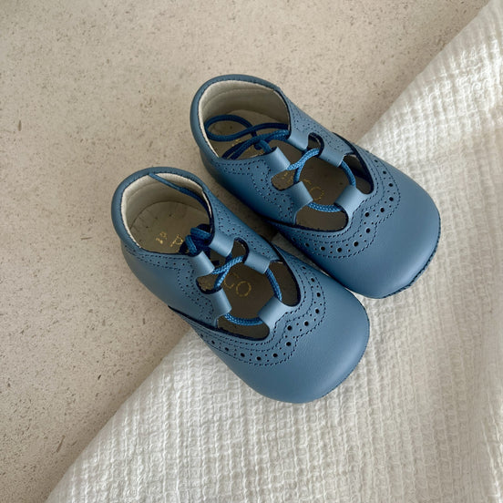 Inglesitos Nicolás azul azafata