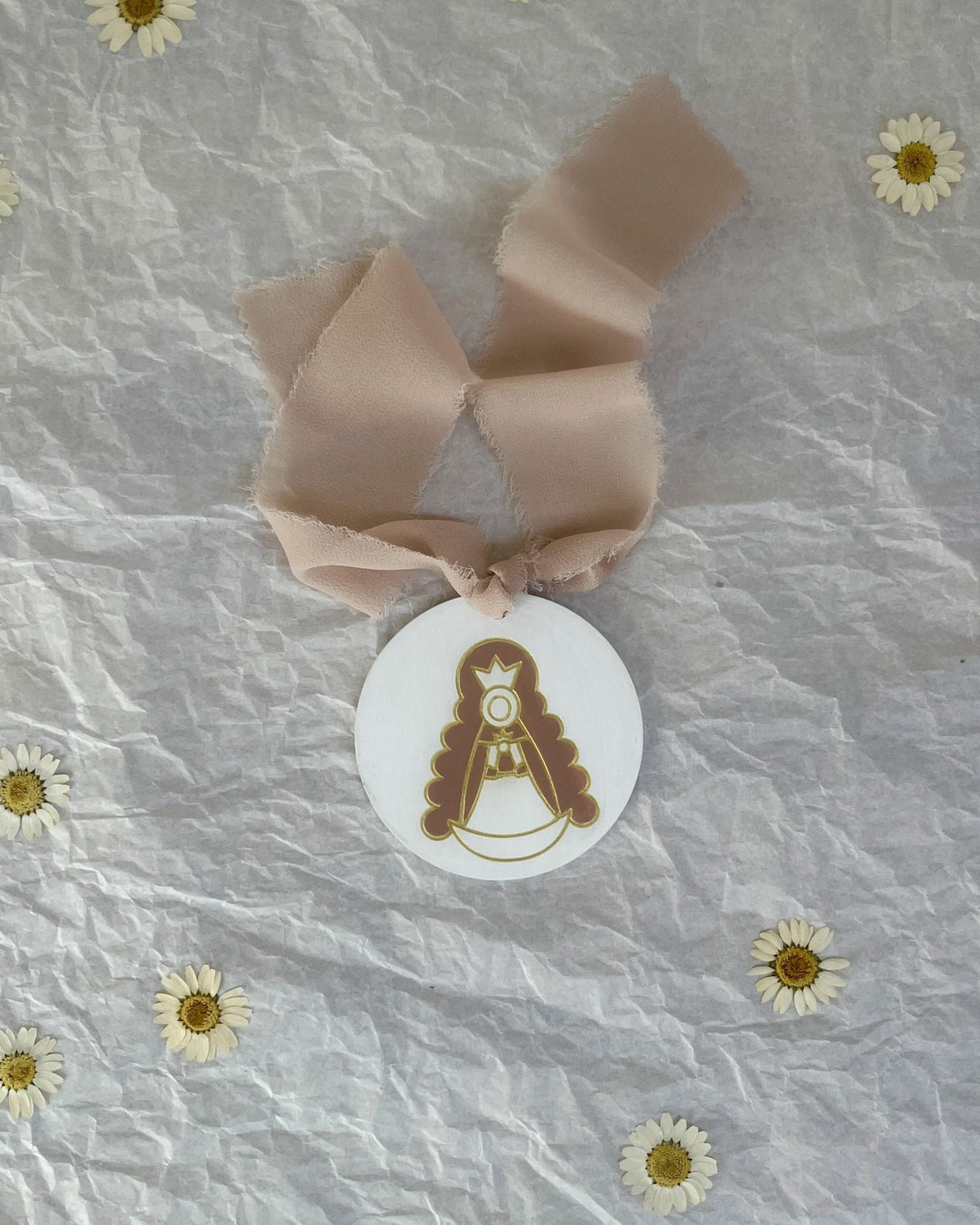 Medallón V. Rocío MC04 Beige