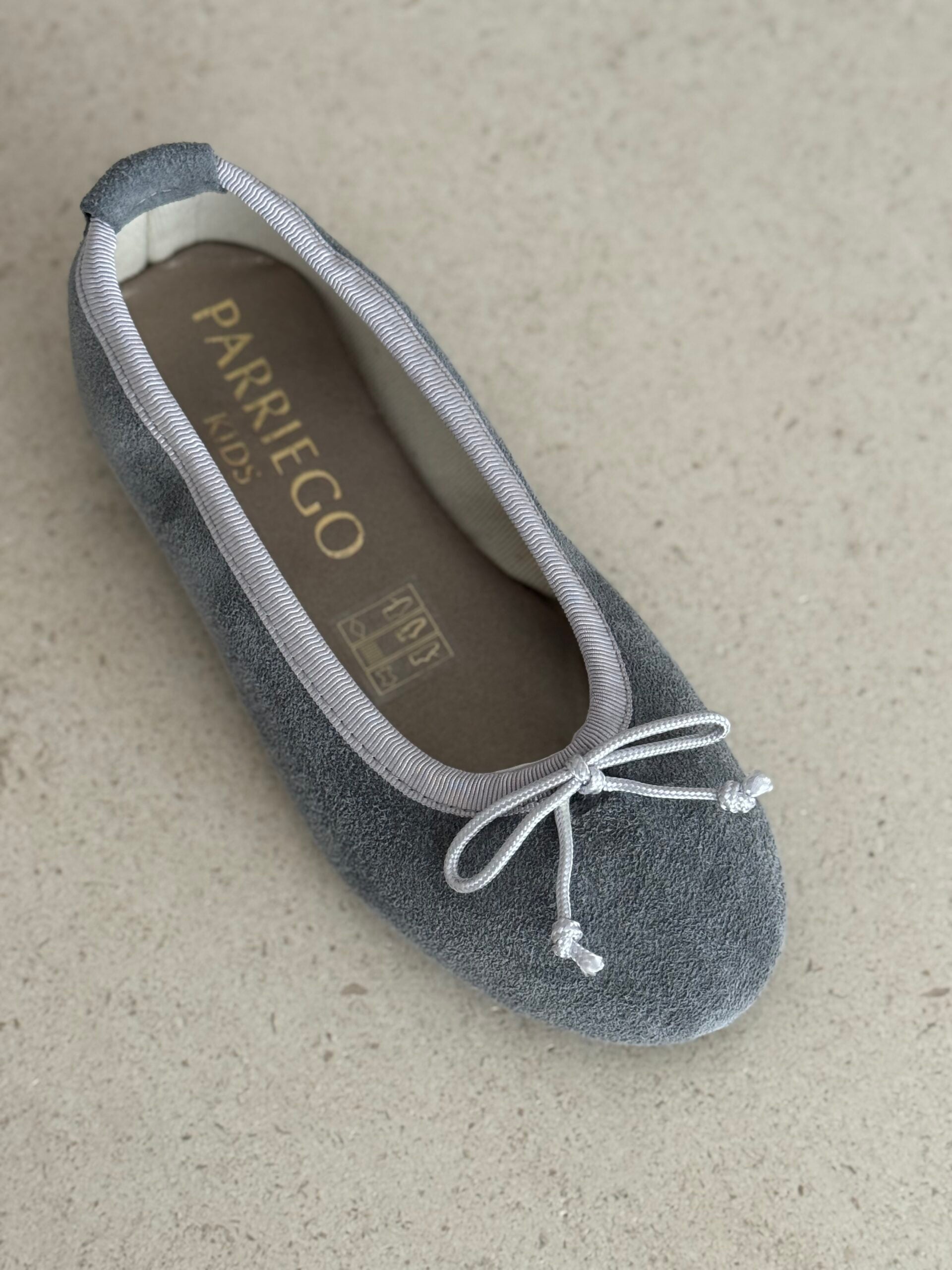 Bailarina Rock serraje gris