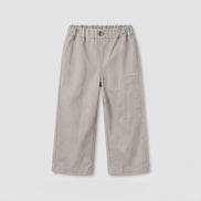 Pantalón beige bolsillos bordados