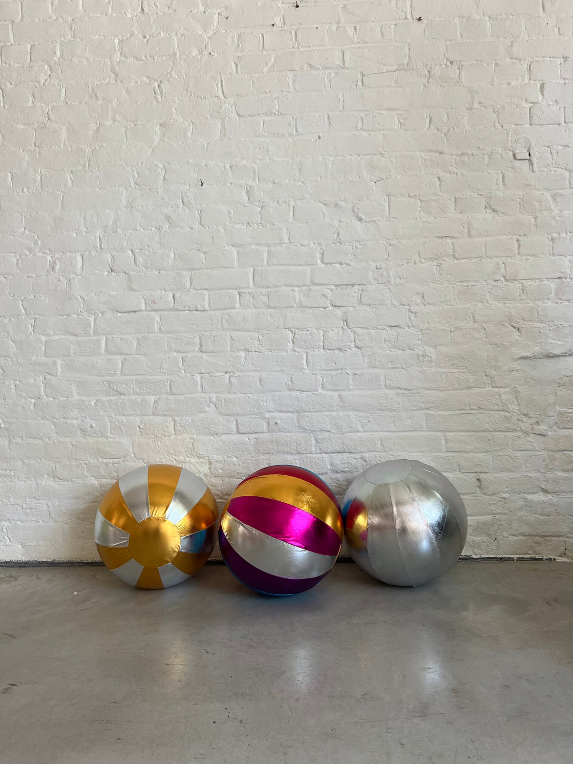 Pelota Circo Dorada